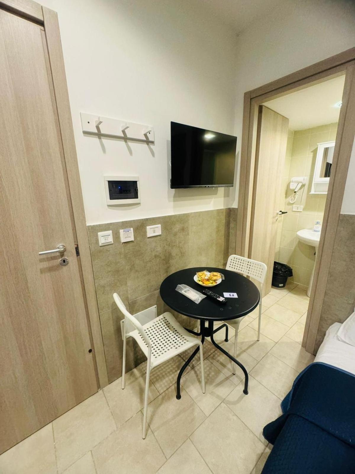 Terrazza Miracoli Napoli Aparthotel Exteriör bild