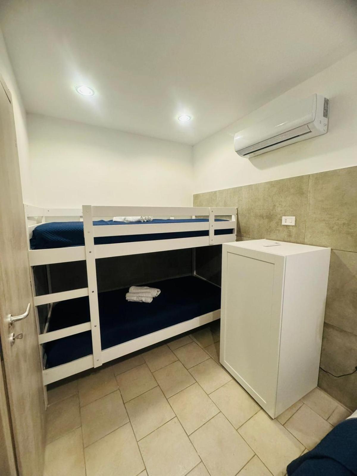 Terrazza Miracoli Napoli Aparthotel Exteriör bild