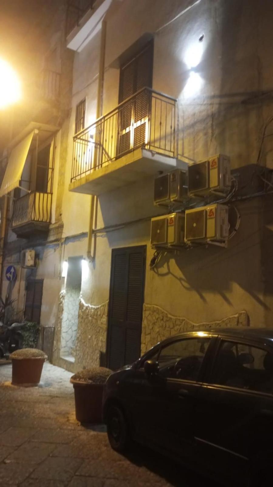 Terrazza Miracoli Napoli Aparthotel Exteriör bild